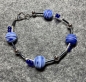 Preview: Armband  Perlen- jeansfarben, Glas  (19cm)  Karabinerverschluss