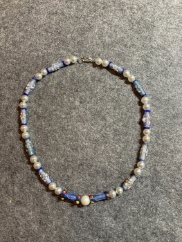 Halskette Glassteine, Blautöne mit künstlichen Perlen, 46cm