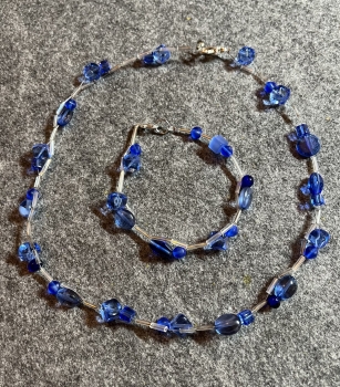 Preview: KETTE kurz blau-silberfarben - Glas (43cm) Krabinerverschluss