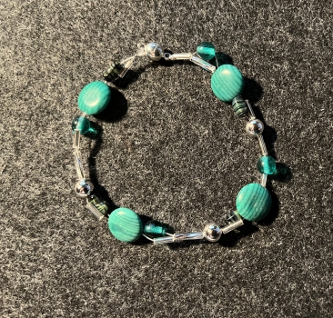 Armband  Perlen- grüntöne  (18cm)  Magnetverschluss