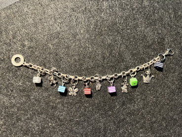 Bettelarmband- versilbert- 6x Würfel bunt- (20cm)