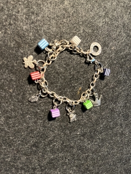 Bettelarmband- versilbert- 6x Würfel bunt- (20cm)