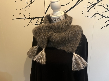 SCHAL -Kuschelwolle in braun-grau-weiß Tönen