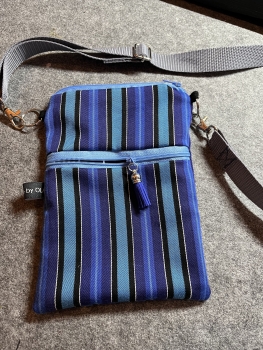 Handytasche blau gestreift (Band grau)