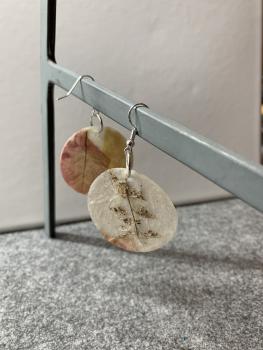 Ohrringe rund Blüten gelb, rosa, Gräser