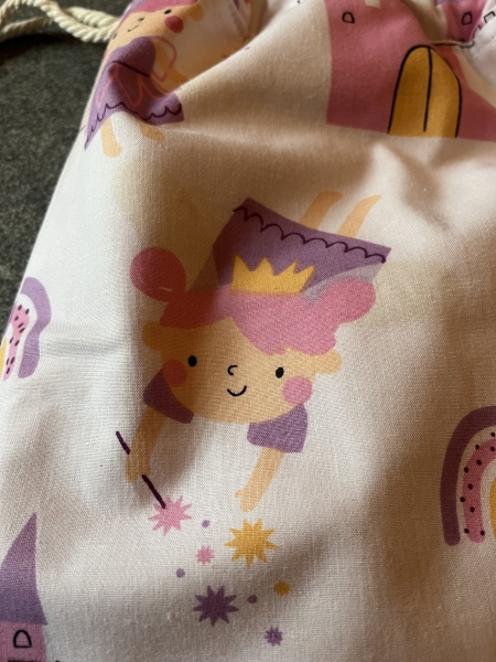 RUCKSACK- Turnbeutel für Kinder (Prinzessin 2 -Kordel weiß)