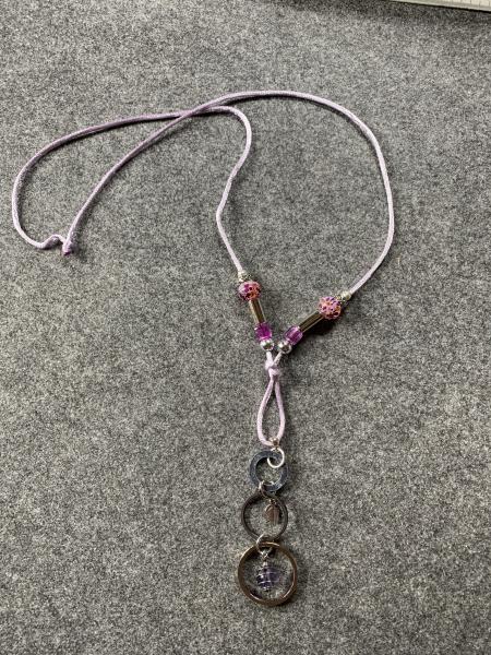 Kette  rosa + fliederfarben, (3 Ringe )