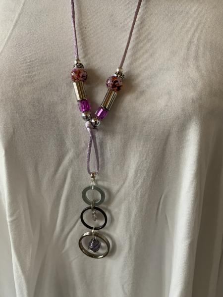 Kette  rosa + fliederfarben, (3 Ringe )