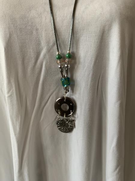 Kette silber-grün ( Eulen, Häschen, Blume)