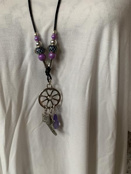 Kette lila, schwarz (Turnschuh, Friends)